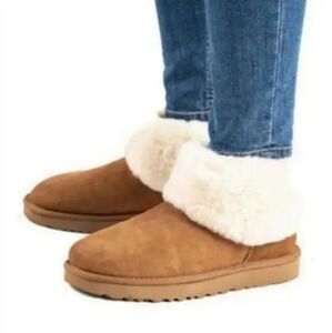 UGG Classic Minni Fluff